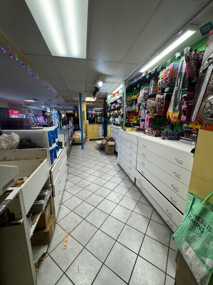 More Photos Of 2400 Sheridan Dr, Tonawanda Amusement Park For Sale