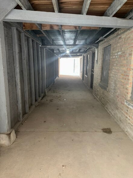 More Photos Of 7530 S Phillips Ave, Chicago Apartments For Sale