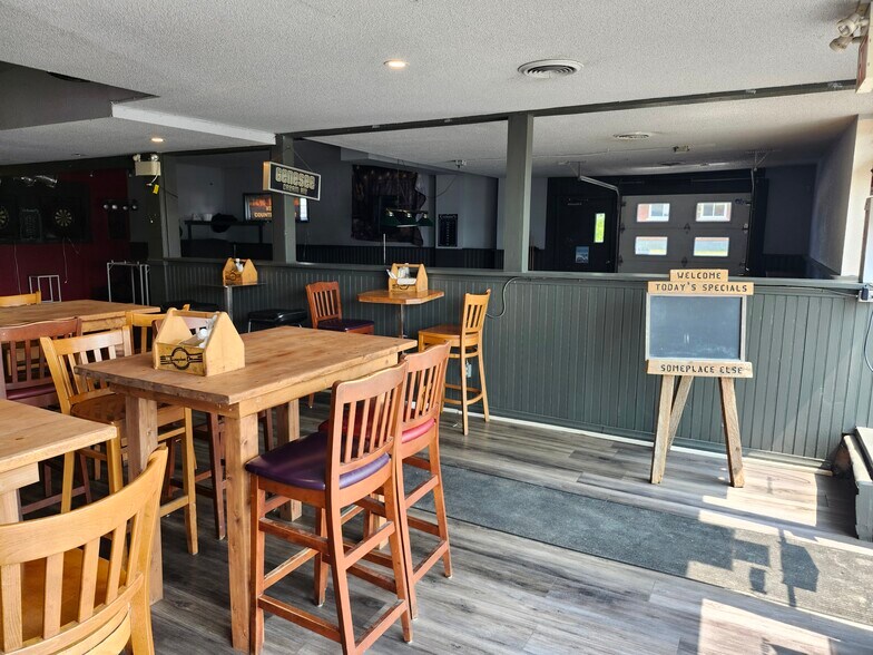 More Photos Of 49 Scott St W, St Catharines Storefront Retail Office For Sale