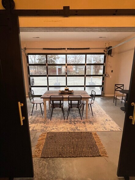 More Photos Of 200 Highlandville Rd, Highlandville Restaurant For Sale