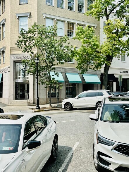 More Photos Of 151 Greenwich Ave, Greenwich Office For Lease
