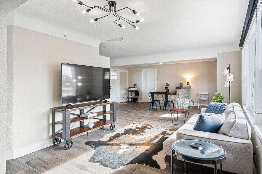 More Photos Of 2360 E Moody Blvd, Bunnell Industrial For Sale