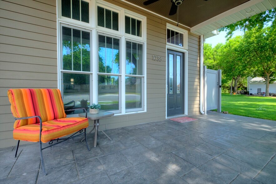 More Photos Of 1006 Court St, Imperial Hospitality For Sale