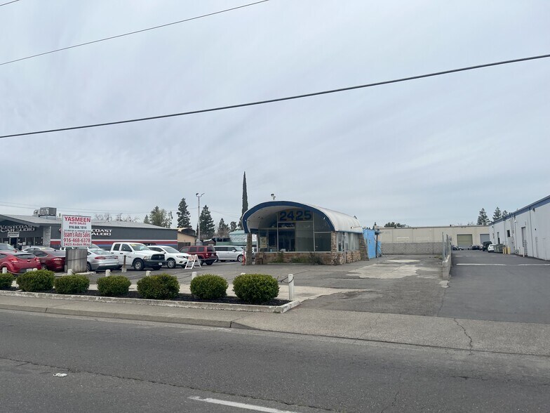 More Photos Of 2425 Arden Way, Sacramento Freestanding For Lease
