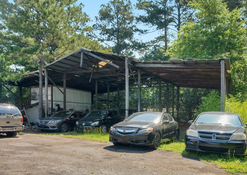 More Photos Of 2342 North Expressway, Griffin Auto Repair For Sale
