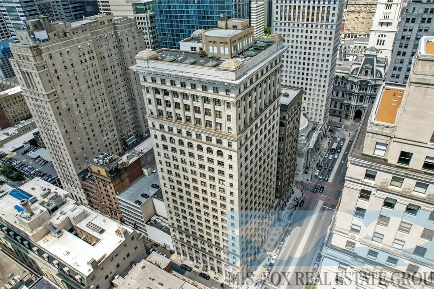 Primary Photo Of 100 S Broad St, Philadelphia Loft Creative Space For Lease