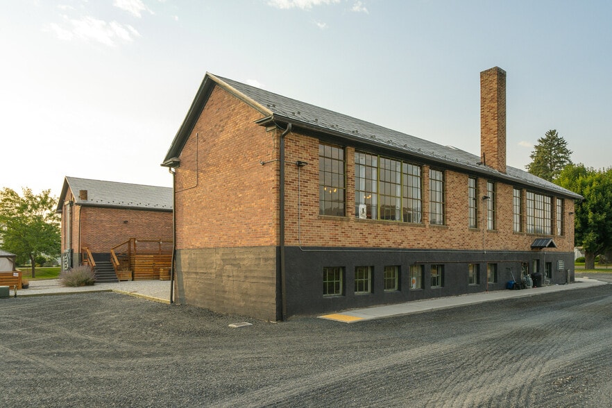 More Photos Of 508 E Main Ave, Chewelah Office For Sale