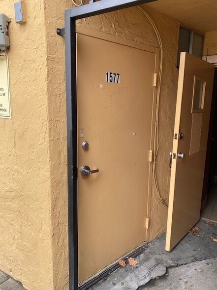 More Photos Of 1575-1591 Alum Rock Ave, San Jose Freestanding For Lease