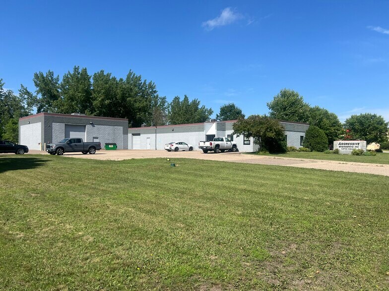 More Photos Of 2161 NE 107th Ln, Blaine Manufacturing For Lease