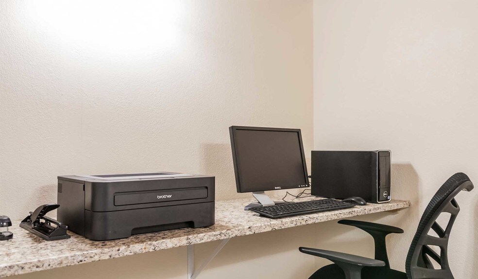 More Photos Of 6100 Iliff Rd NW, Albuquerque Hotel For Sale