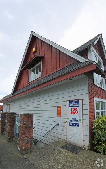 More Photos Of 2417-2429 SW Marine Dr, West Vancouver General Retail For Lease