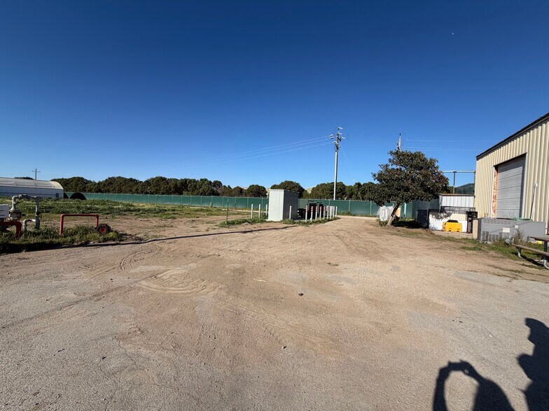 More Photos Of 20180 Spence Rd, Salinas General Retail For Sale