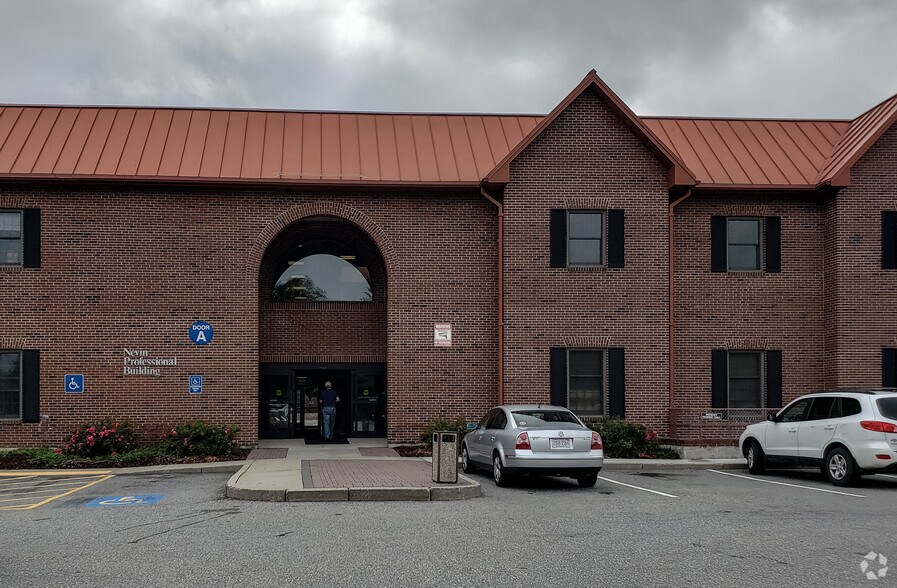 More Photos Of 851 Main St, Weymouth Medical For Lease
