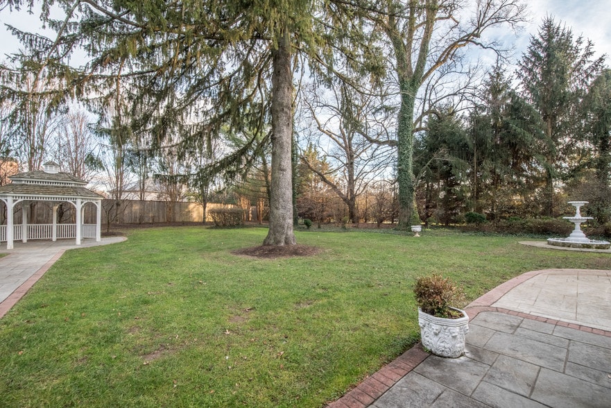 More Photos Of 400 Clifton Ct, Pikesville Lodge Meeting Hall For Sale