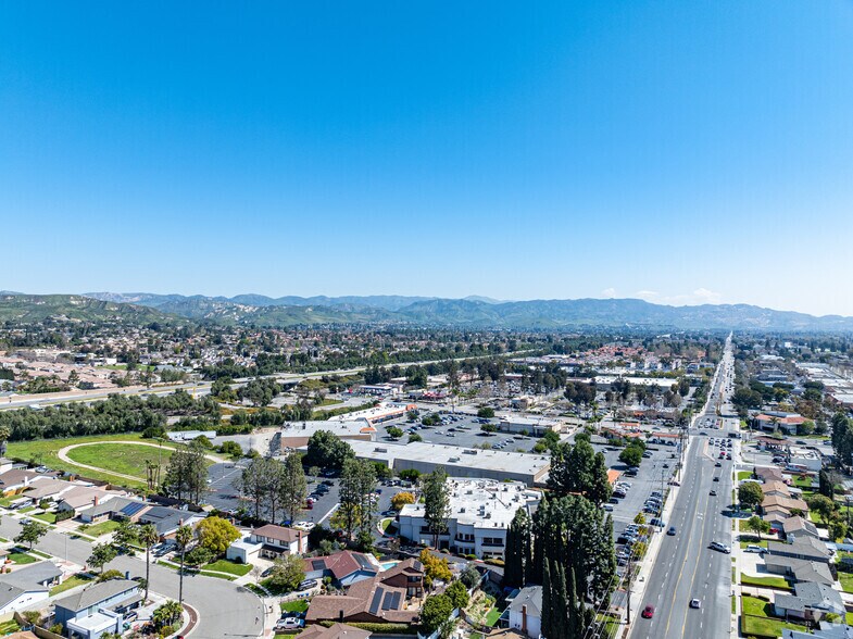 More Photos Of 2585 Cochran St, Simi Valley Freestanding For Sale