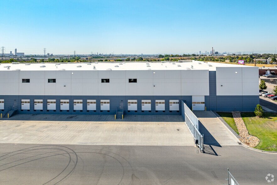 More Photos Of 7450 Clayton St, Denver Warehouse For Lease