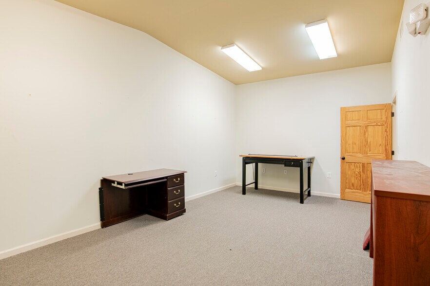 More Photos Of 25341 State Highway 181, Daphne Flex For Sale