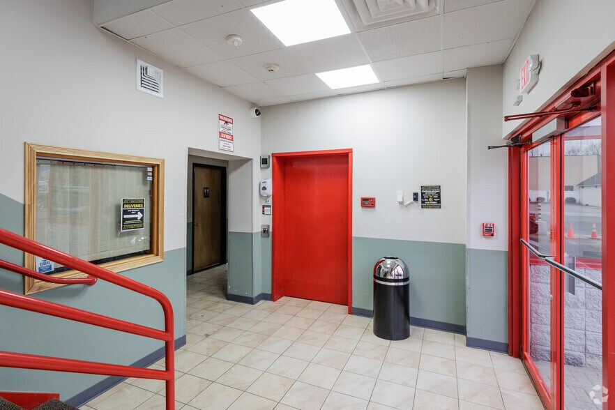 More Photos Of 325 S River St, Hackensack Office For Sale