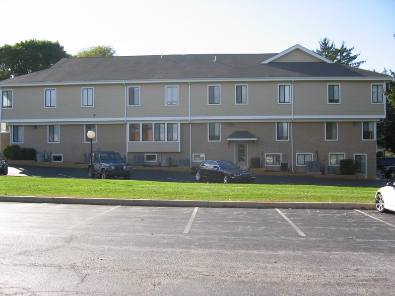 More Photos Of 1 N Bacton Hill Rd, Malvern Office For Lease