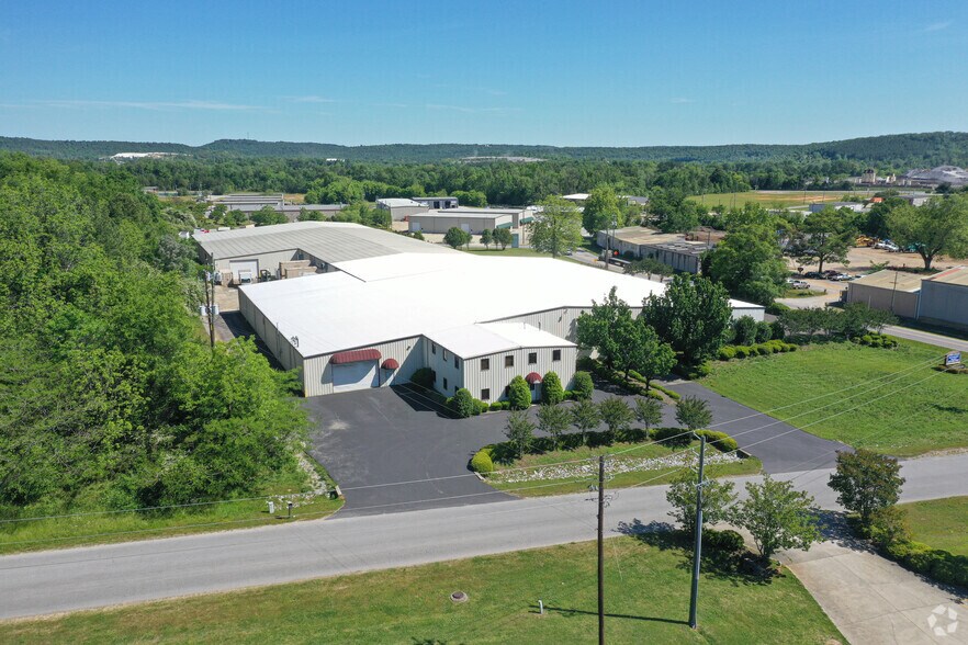 More Photos Of 100 Airpark Industrial Rd, Alabaster Warehouse For Sale