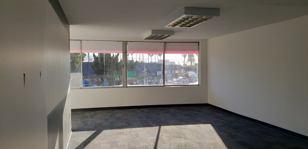 More Photos Of 1666 S Pacific Coast Hwy, Redondo Beach Office For Lease
