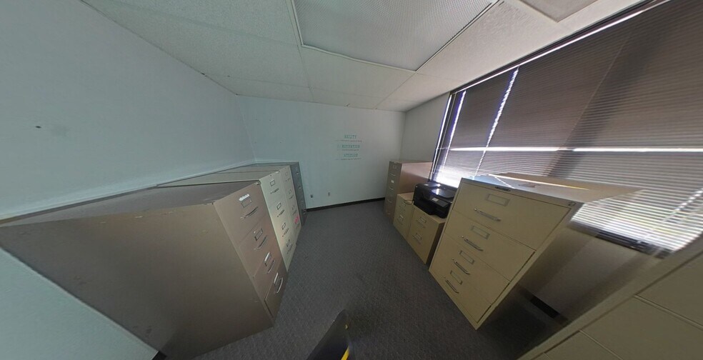 More Photos Of 1501 El Camino Ave, Sacramento Office Residential For Lease
