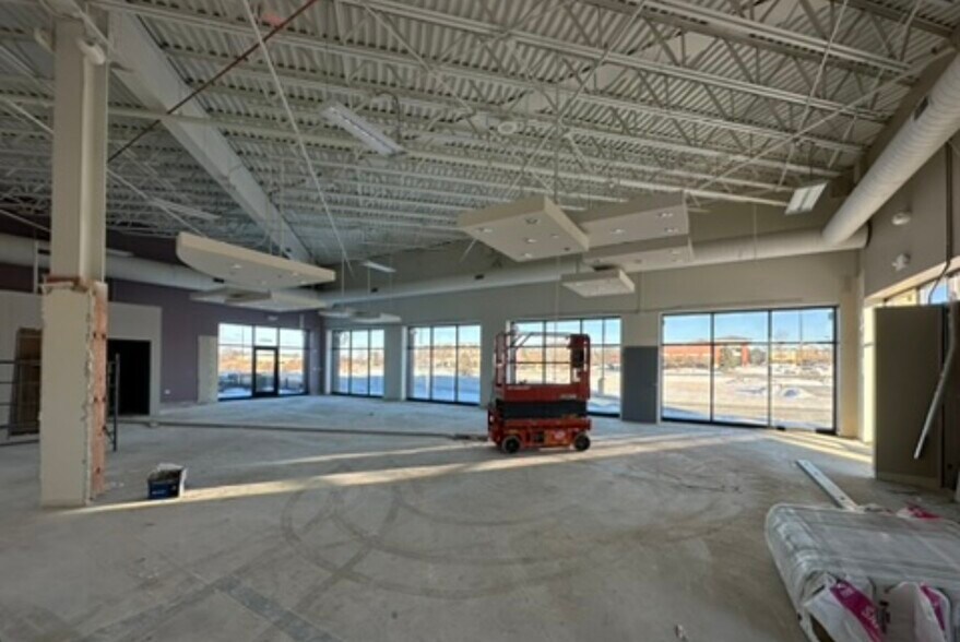 More Photos Of 161st and LaGrange, Orland Park Unknown For Lease