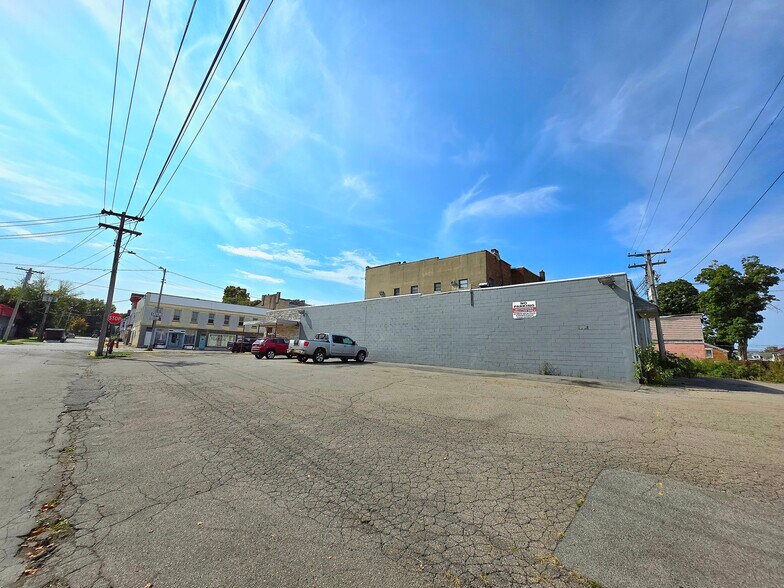 More Photos Of 24 W Main St, Mohawk Convenience Store For Sale