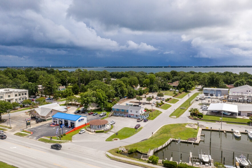 More Photos Of 4317 Arendell St, Morehead City Office For Sale