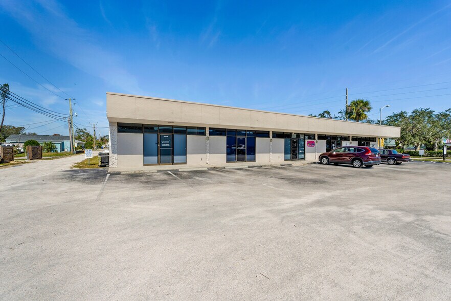 More Photos Of 2345 14th Ave, Vero Beach Medical For Sale