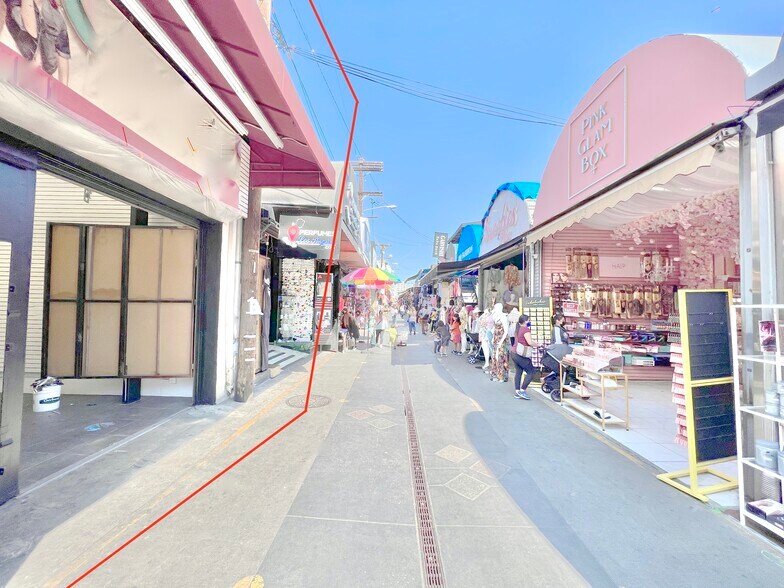 More Photos Of 301-329 E 12th St, Los Angeles Storefront For Lease