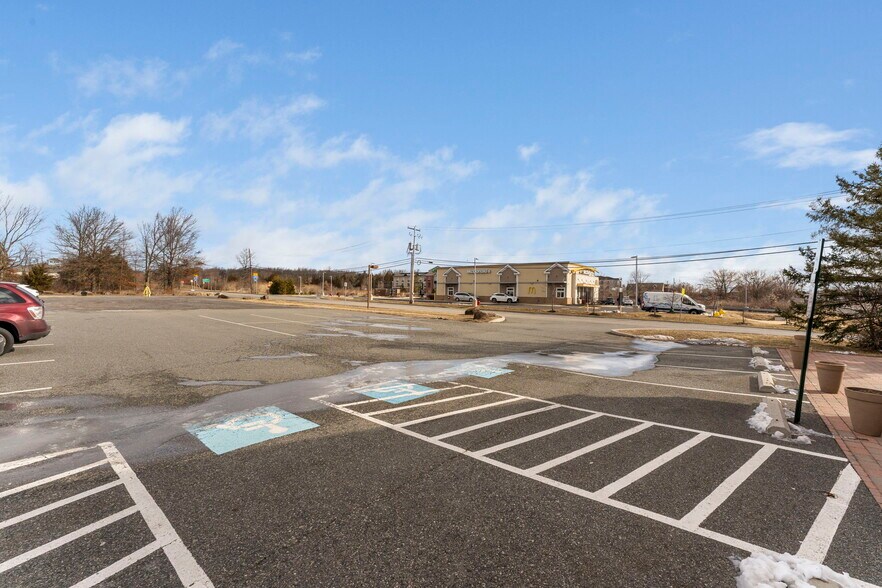 More Photos Of 1850 John Fries Hwy, Quakertown Restaurant For Sale