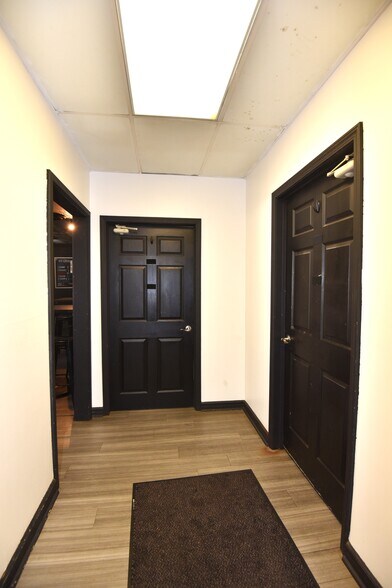 More Photos Of 115 and 117 Main st, Faith Restaurant For Sale