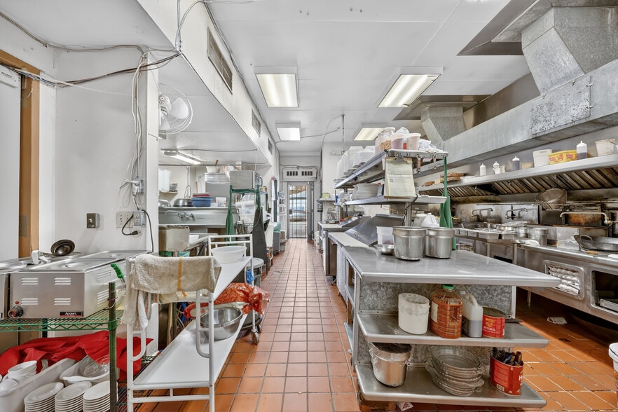 More Photos Of 1614 21st St, Sacramento Restaurant For Sale