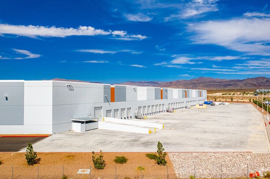 More Photos Of 6714 E North Belt Rd, Las Vegas Distribution For Lease