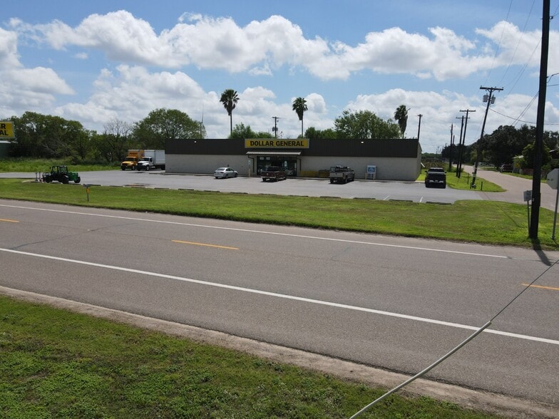 More Photos Of 8422 Business 77 N, Lyford Freestanding For Sale