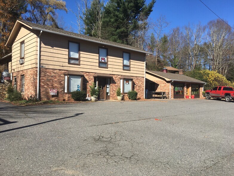More Photos Of 8970-2 NC Highway 105 S, Boone Storefront Retail Office For Lease