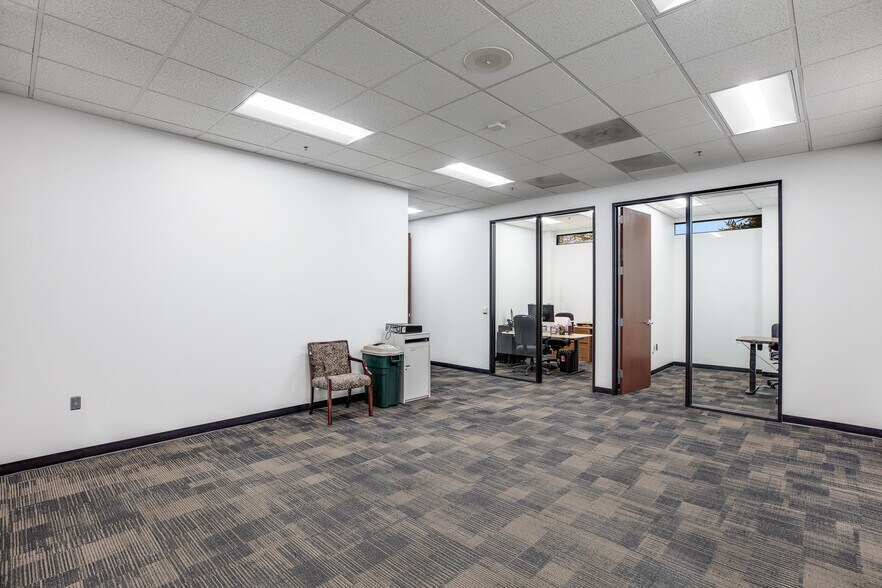 More Photos Of 390-392 Potrero Ave, Sunnyvale Research And Development For Lease