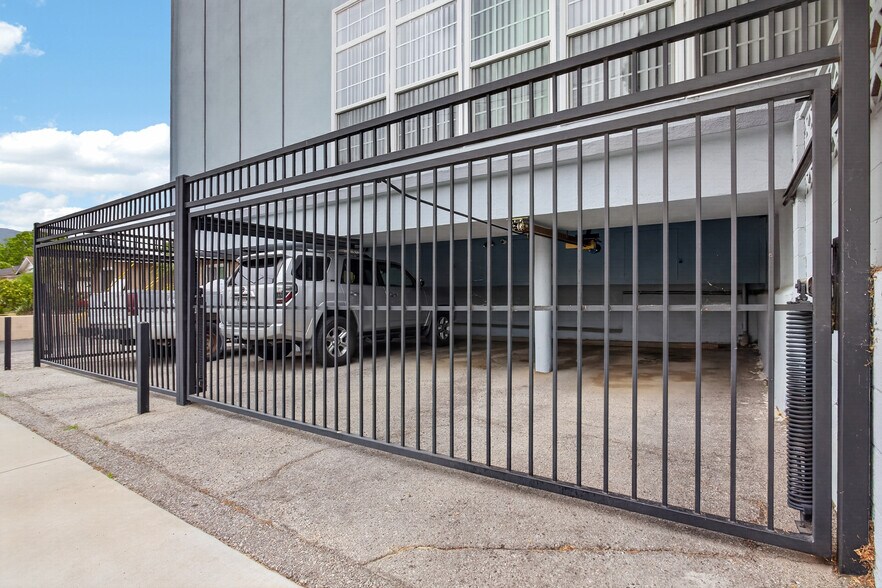 More Photos Of 541 N Naomi St, Burbank Apartments For Sale