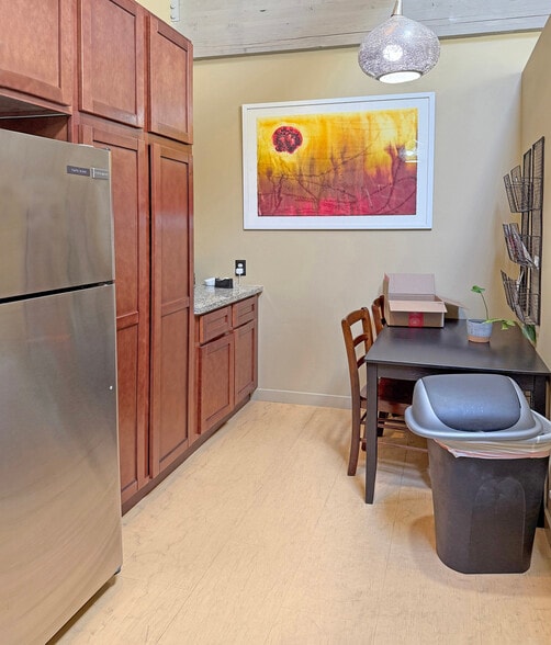 More Photos Of 2395-2399 Shattuck Ave, Berkeley Unknown For Lease