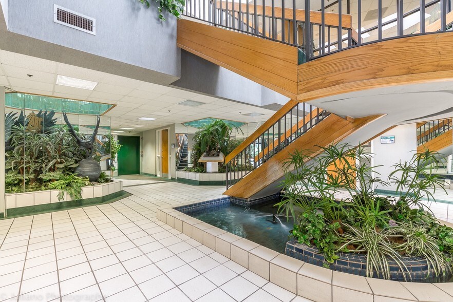 More Photos Of 3730 Coconut Creek Pky, Coconut Creek Office For Lease