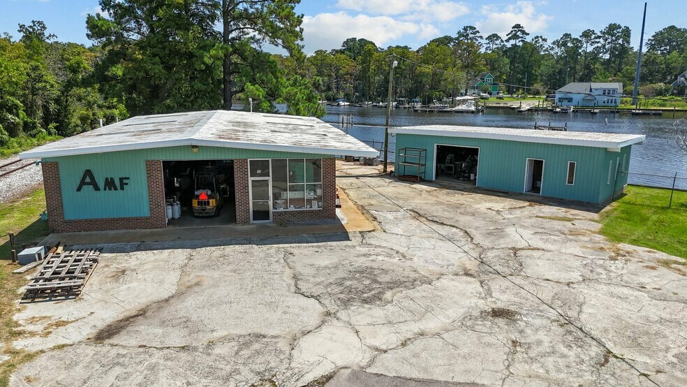 More Photos Of 1054 E Main St, Washington General Retail For Sale