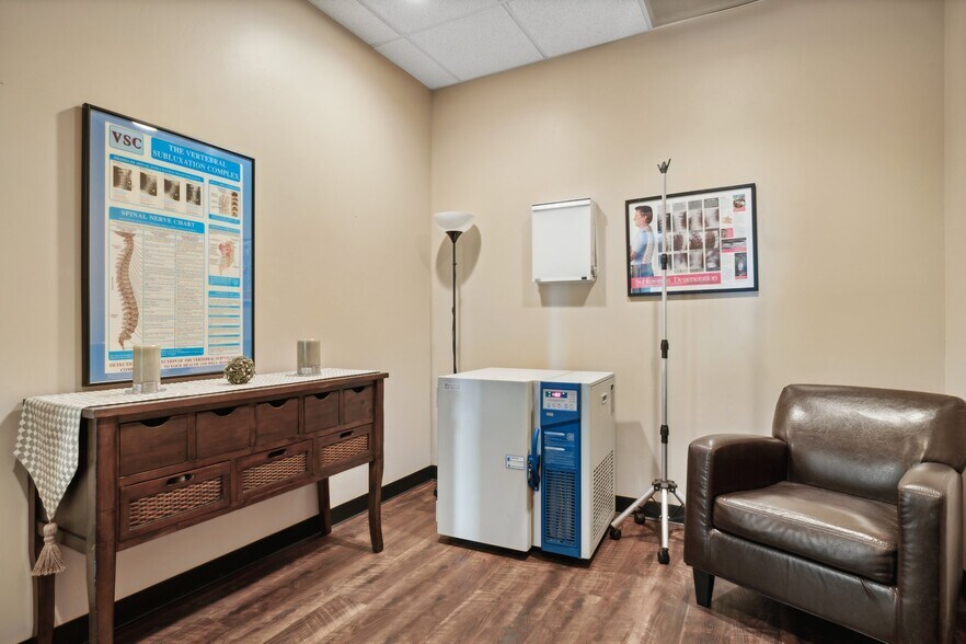 More Photos Of 11111 N Scottsdale Rd, Scottsdale Office For Sale