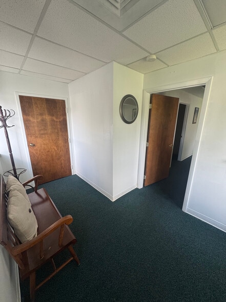 More Photos Of 410 W State St, Mertztown Medical For Sale