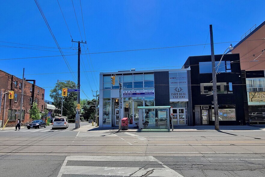More Photos Of 1269-1271 Dundas St W, Toronto Storefront Retail Office For Lease
