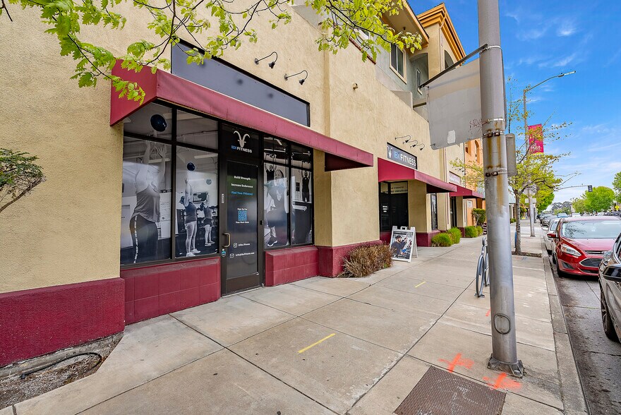 More Photos Of 727 San Pablo Ave, Albany Storefront Retail Residential For Sale