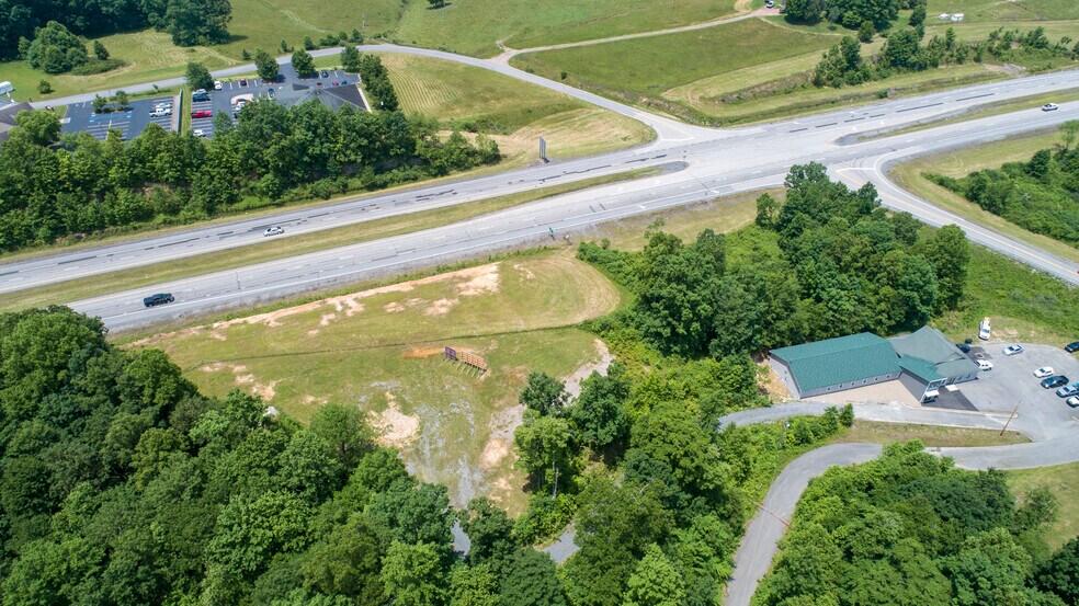 More Photos Of 203 Elizabeth Way, Fayetteville Land For Sale