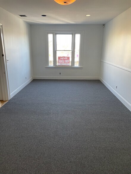 More Photos Of 410-412 Mamaroneck Ave, Mamaroneck Storefront Retail Office For Lease