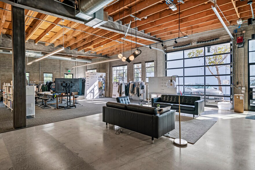 More Photos Of 4095-4115 Redwood Ave, Marina Del Rey Loft Creative Space For Lease
