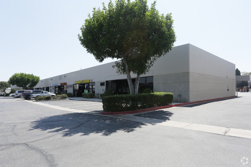 More Photos Of 10550 Ramona Ave, Montclair Warehouse For Lease